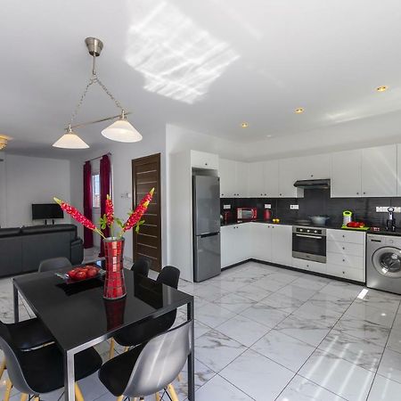 Protaras Villa Hollywood Екстер'єр фото