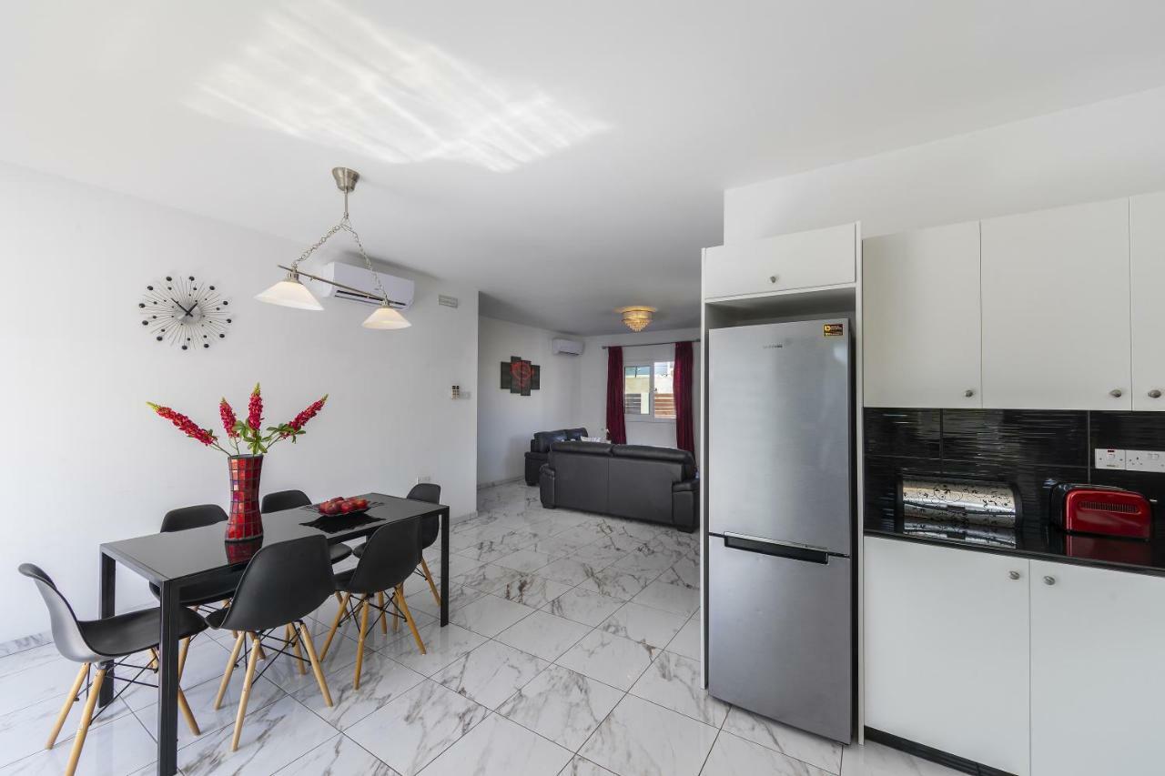 Protaras Villa Hollywood Екстер'єр фото
