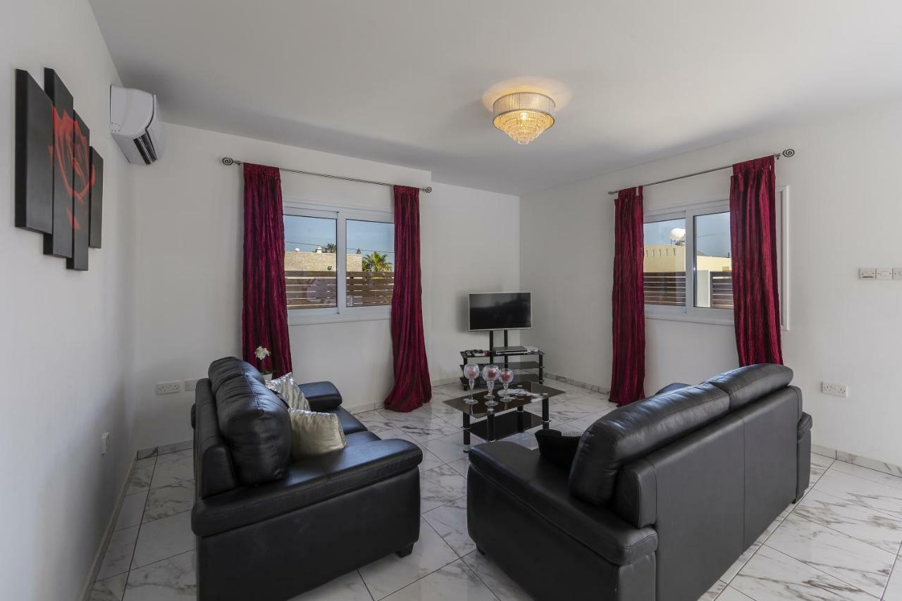 Protaras Villa Hollywood Екстер'єр фото